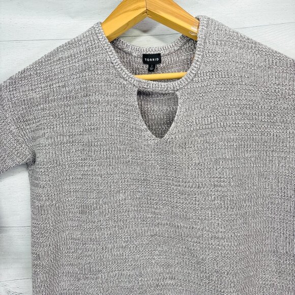 Torrid Womens Sweater Plus 2  (2X) Gray Knit Cutout Neck Long Sleeve Pullover - Picture 4 of 13